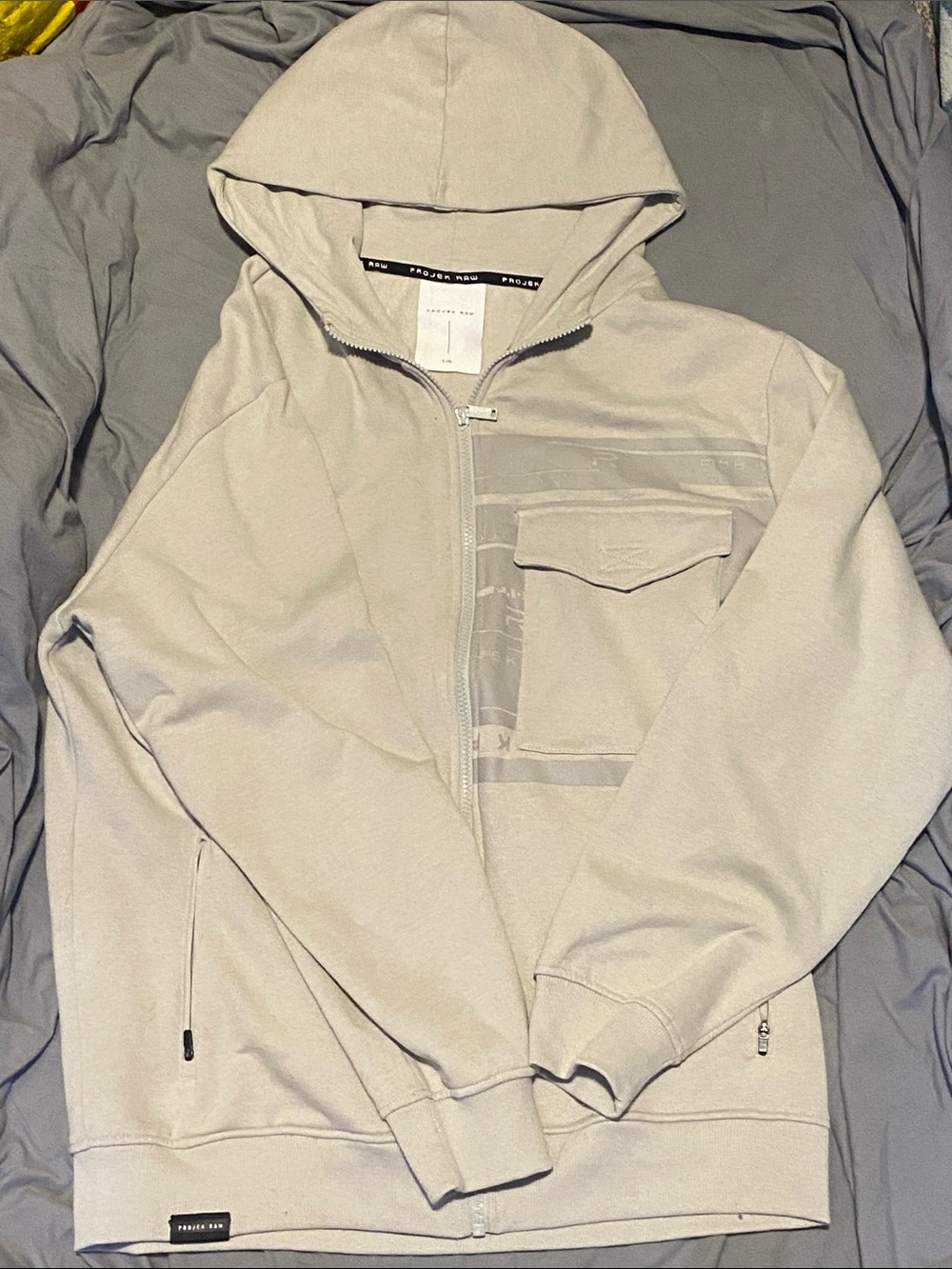 Men's Light Gray Zip-Up Hoodie Sweater projek raw